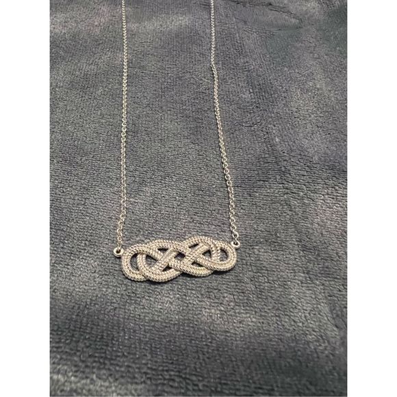 CELTIC KNOT STERLING SILVER 925 NECKLACE - Picture 5 of 6
